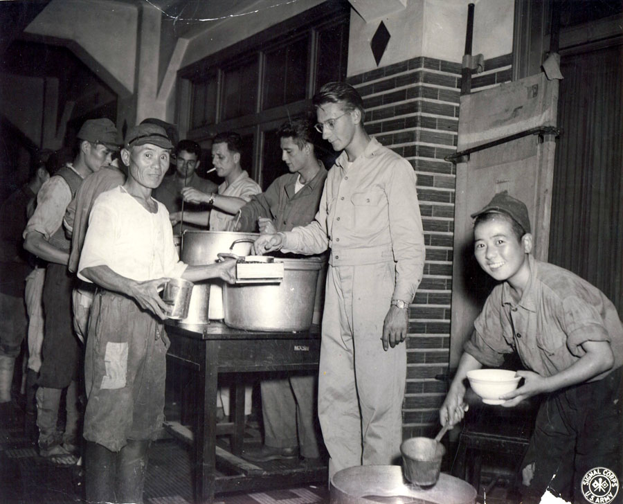 Post image for Dishing Out Relief Rations — Manila